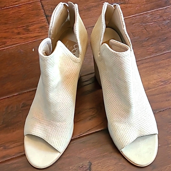 Dolce Vita open-toe booties, size 9.5 - Picture 2 of 8